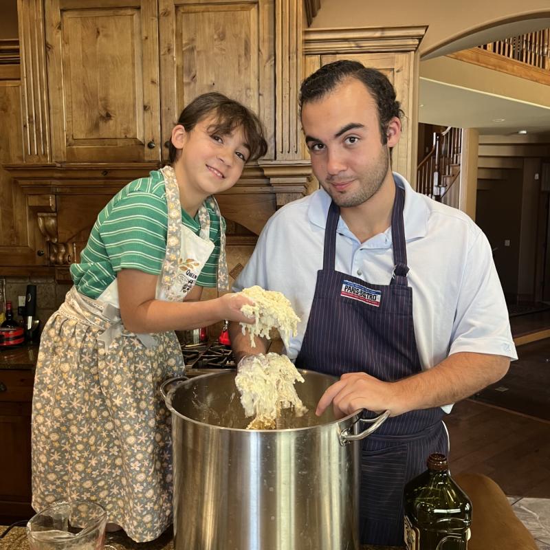 Panagiotis Saliaris shared the joy of cooking and baking with the younger generations.